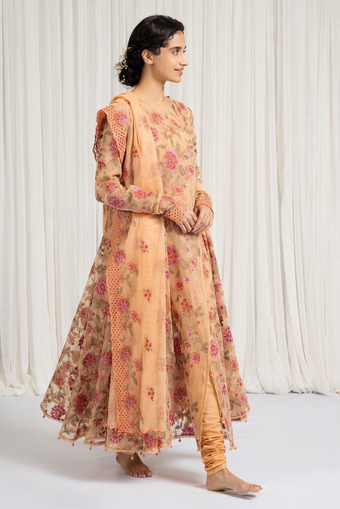 Kayseria Lawn Sale Upto 70% off