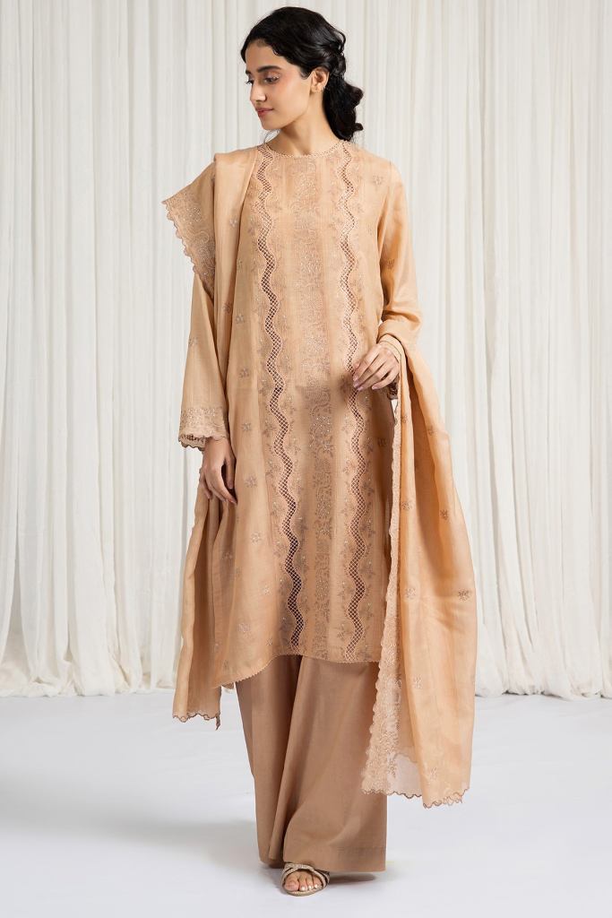 Kayseria Lawn Sale Upto 70% off