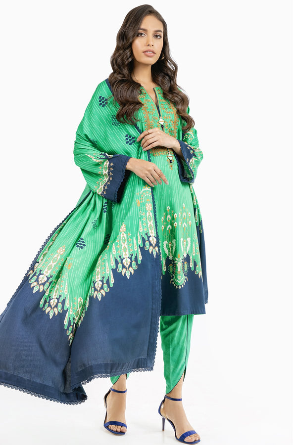 Alkaram Studio Winter Sale with Upto 50% off