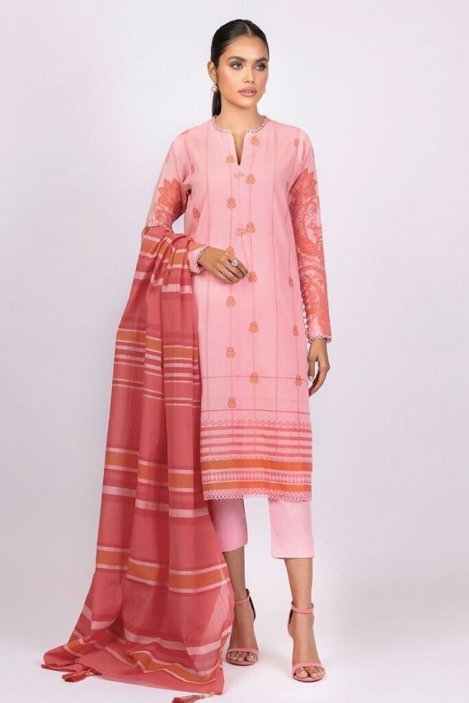 Alkaram Studio Winter Sale with Upto 50% off